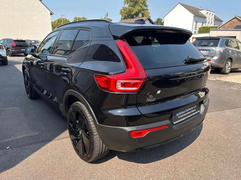 Volvo EX40