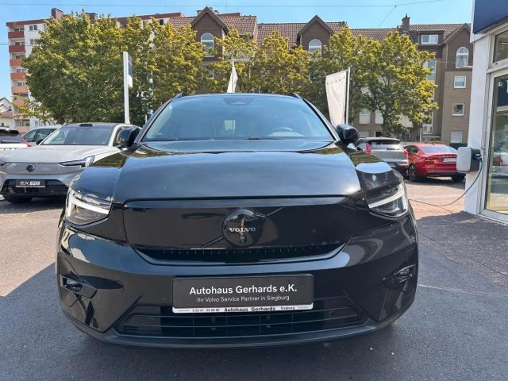 Volvo EX40
