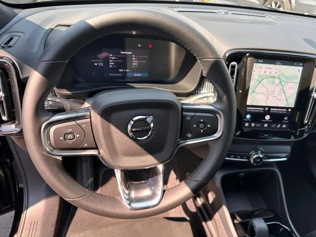 Volvo EX40
