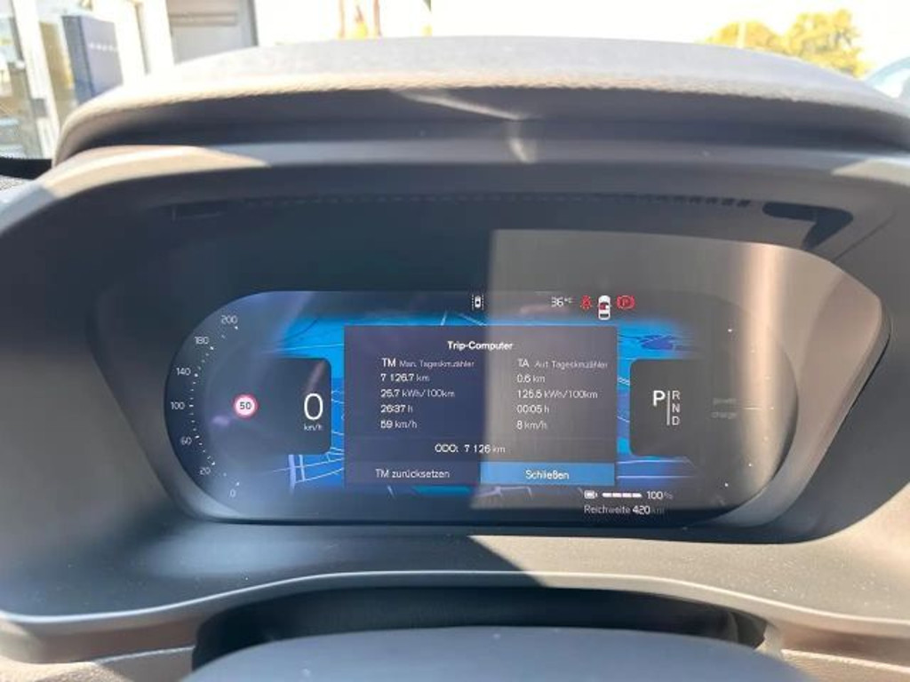 Volvo EX40