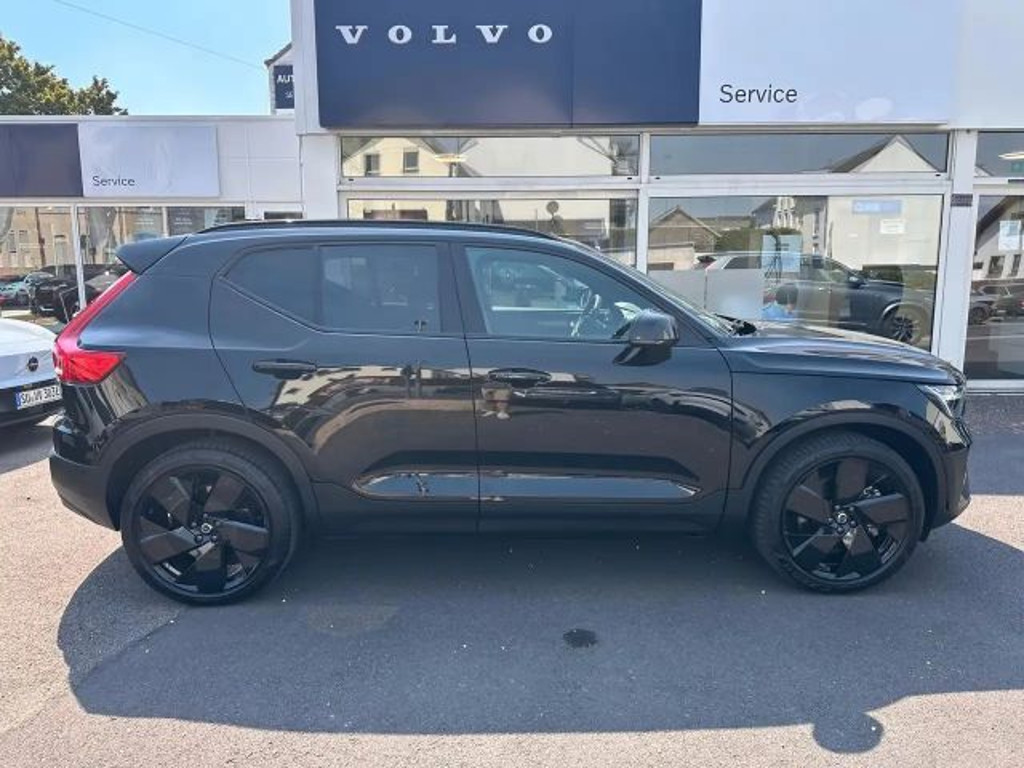 Volvo EX40