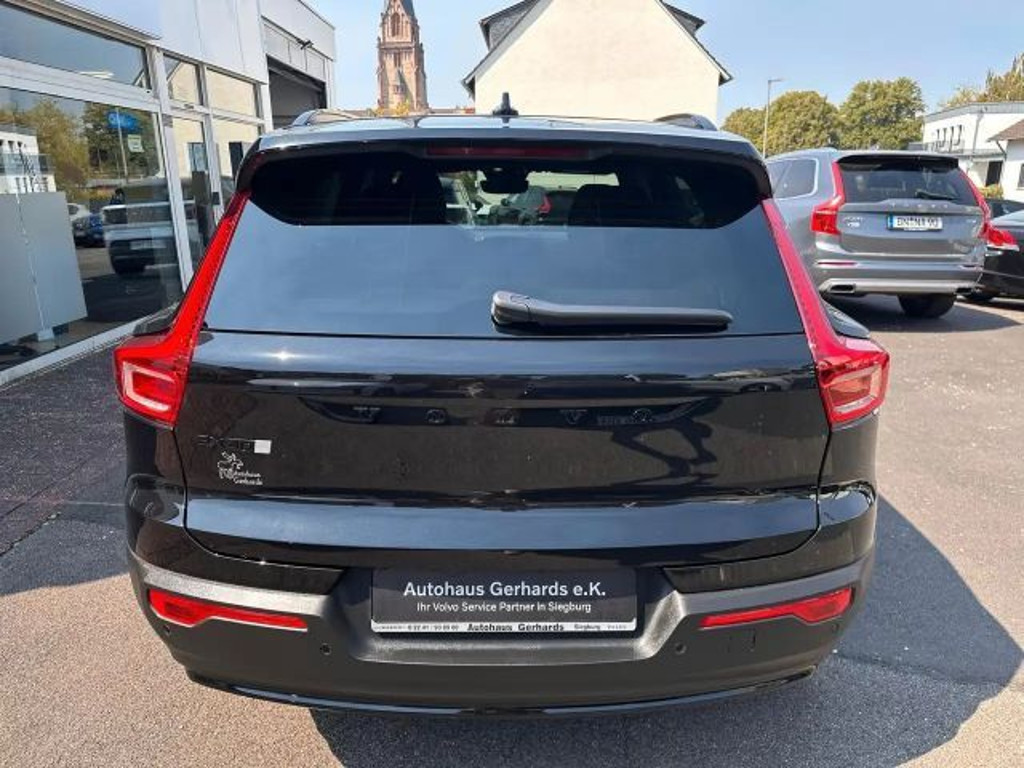 Volvo EX40