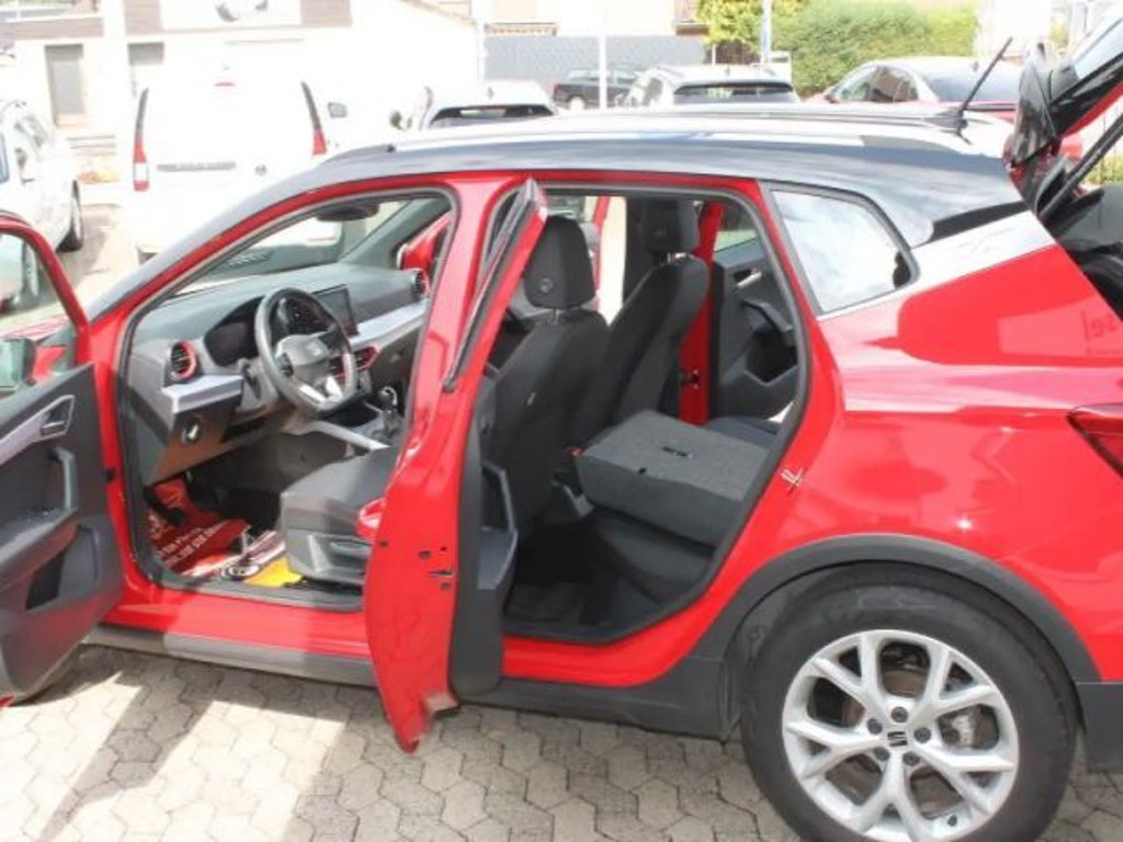 Seat Arona