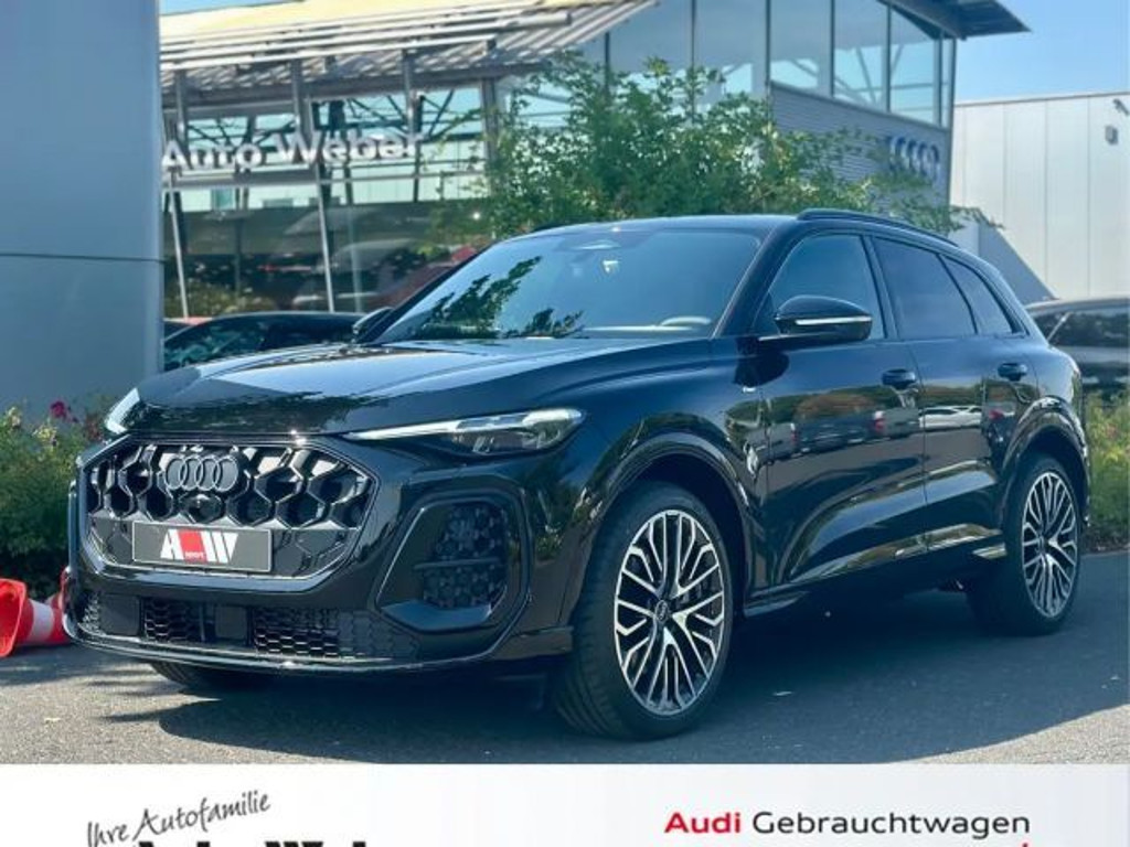 Audi Q5 SUV TDI 220KW PANO STD.HZG AHK TECH PRO LUFTF