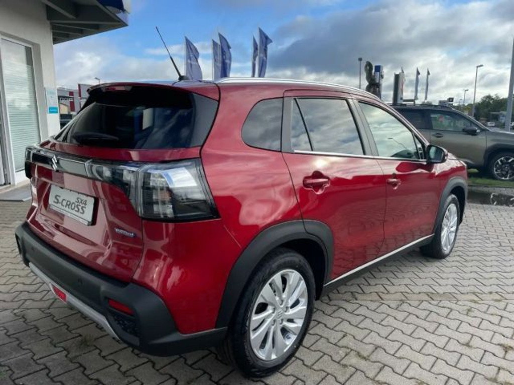 Suzuki S-Cross