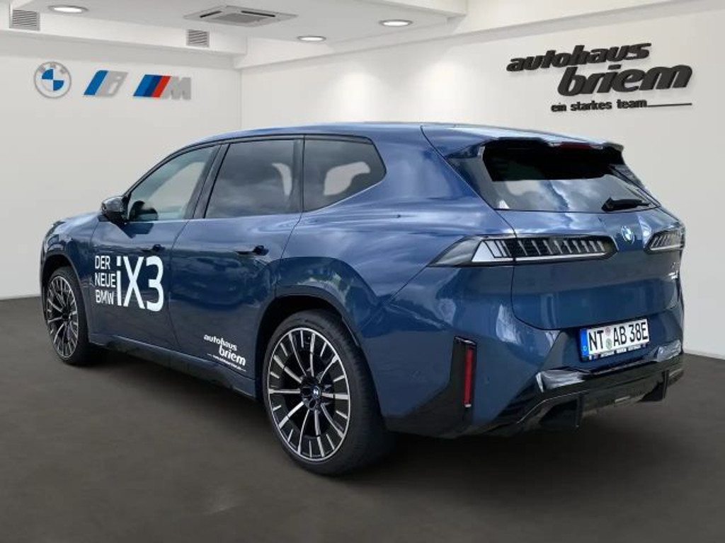 BMW iX3
