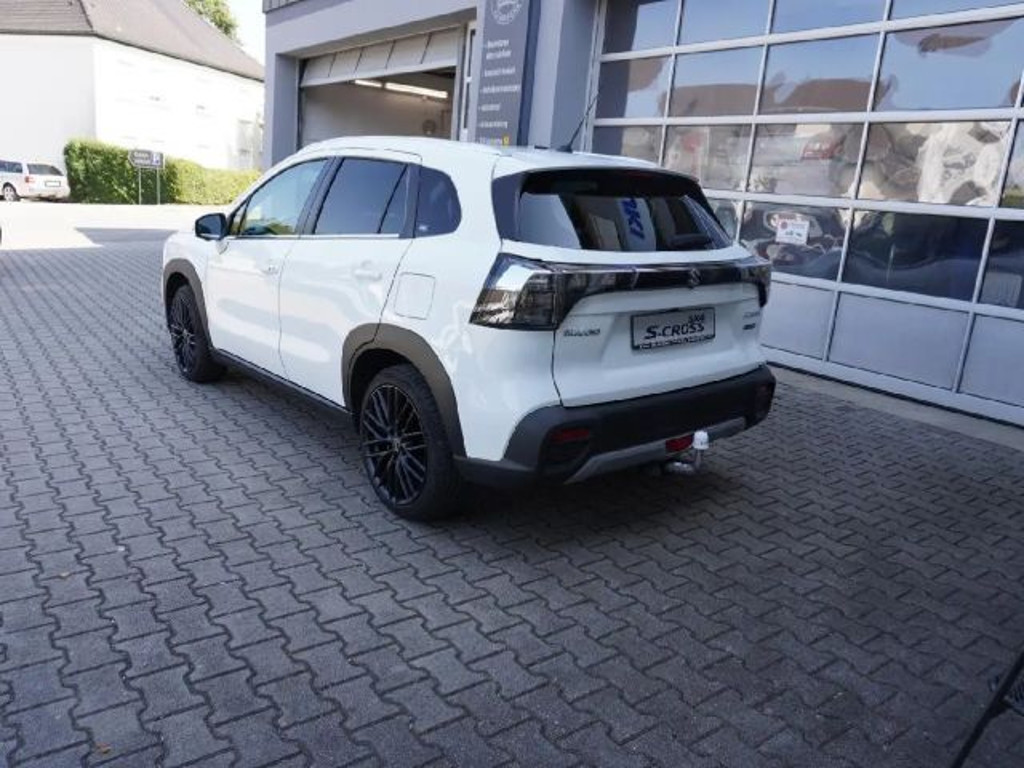 Suzuki S-Cross