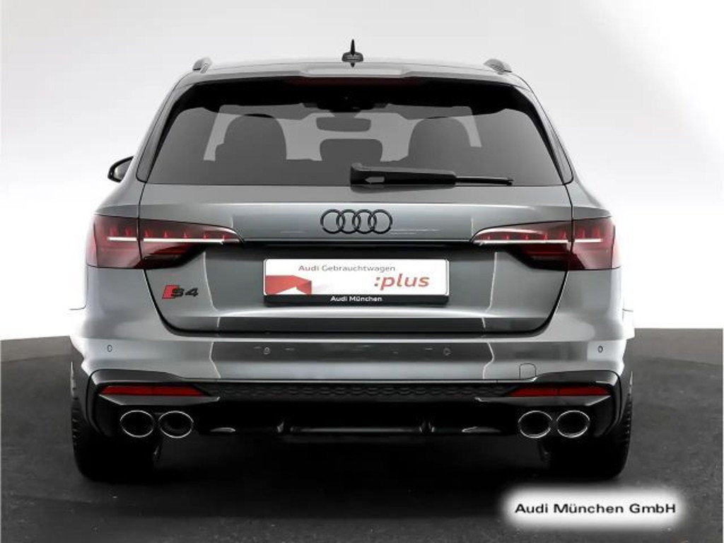 Audi S4