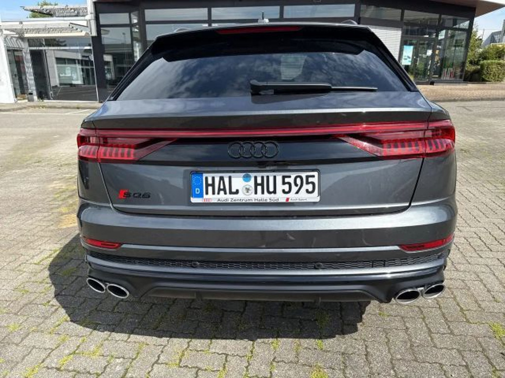 Audi SQ8