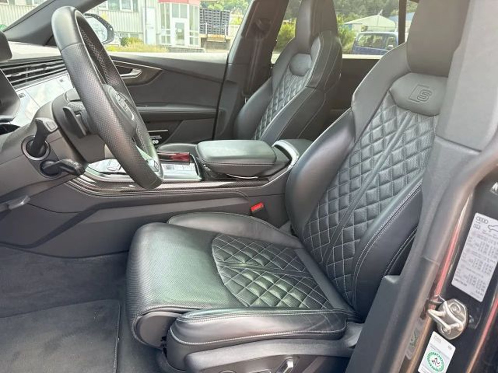Audi SQ8