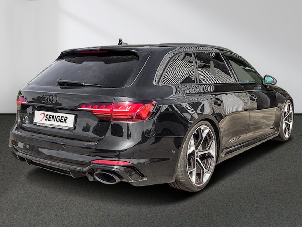 Audi RS4