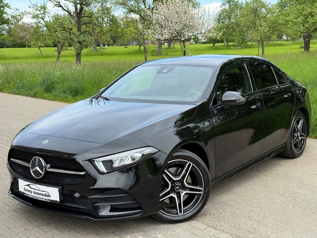 Mercedes-Benz A-Klasse A 250 AMG Line A 250 e