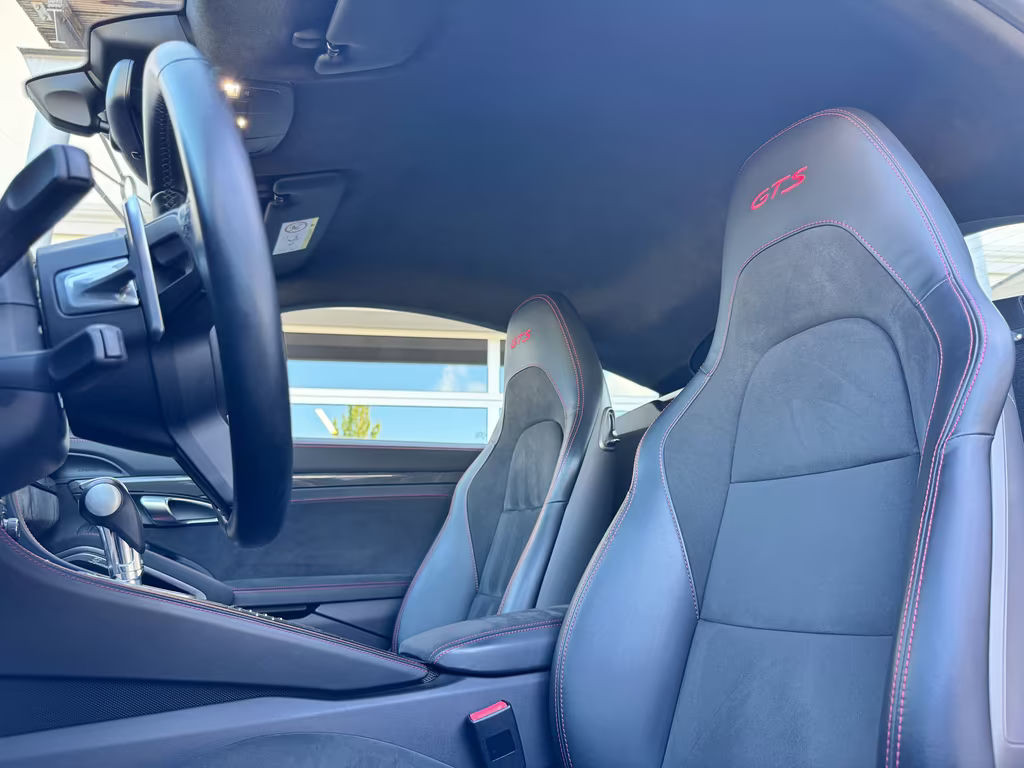 Porsche Cayman