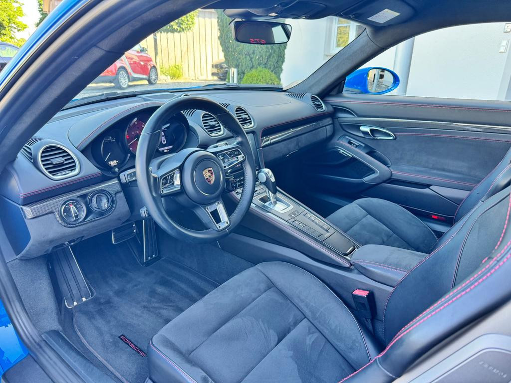 Porsche Cayman