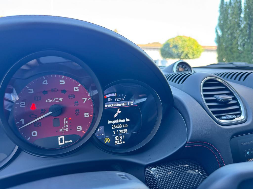 Porsche Cayman