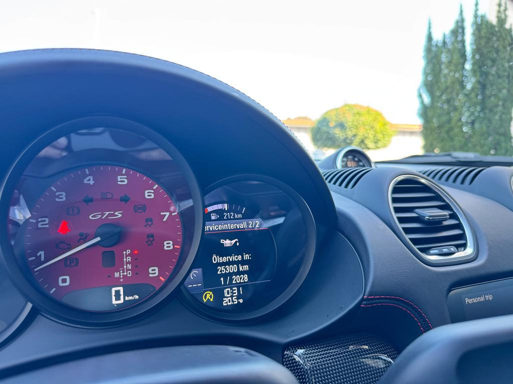 Porsche Cayman