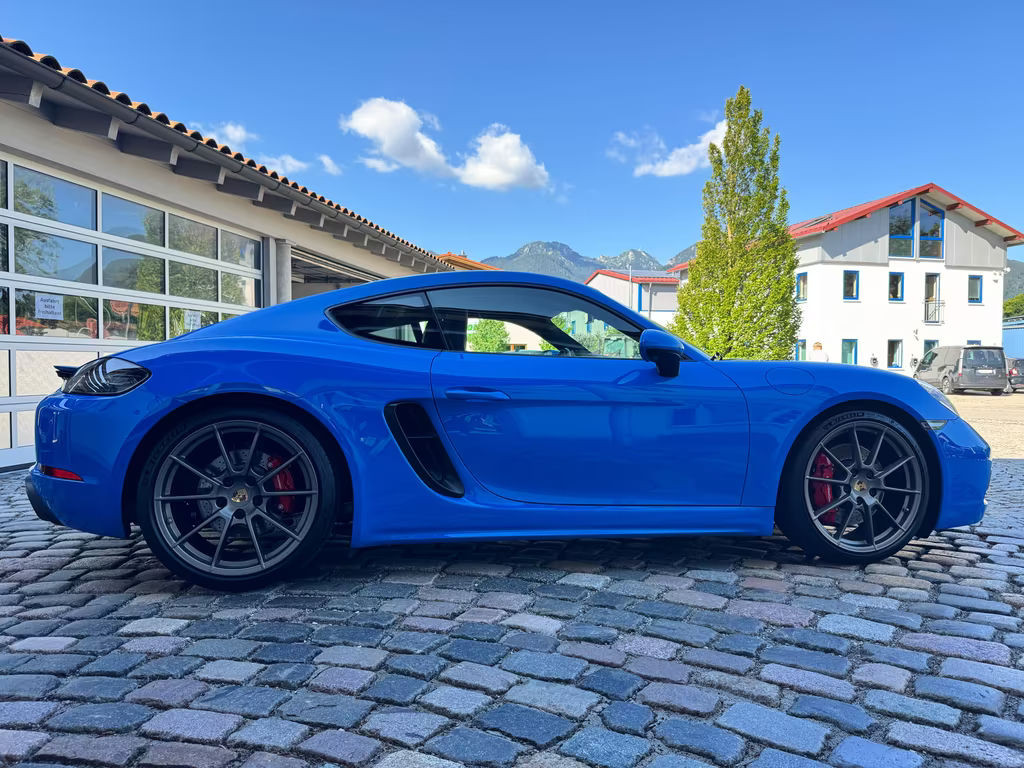 Porsche Cayman