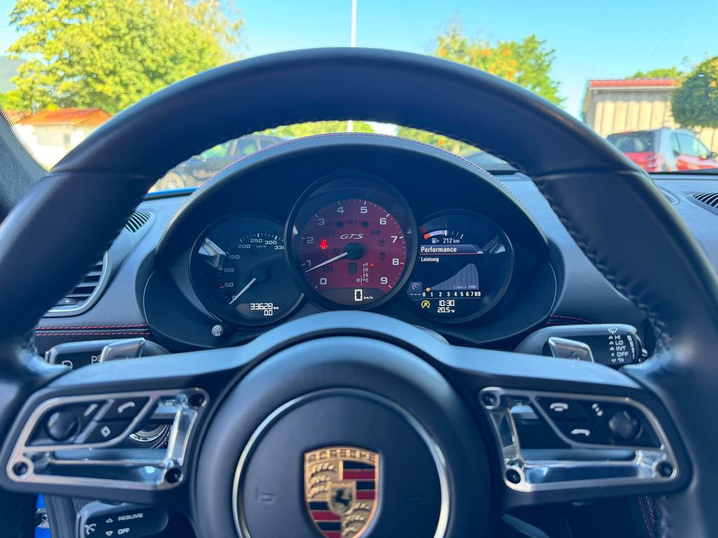 Porsche Cayman