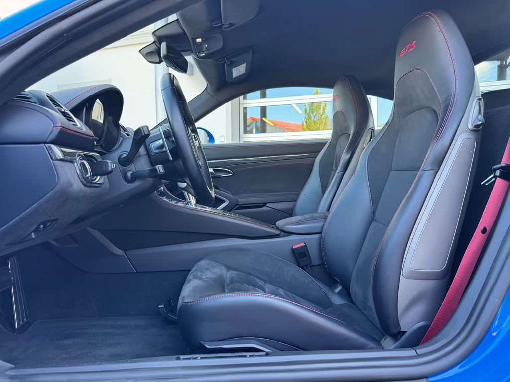 Porsche Cayman