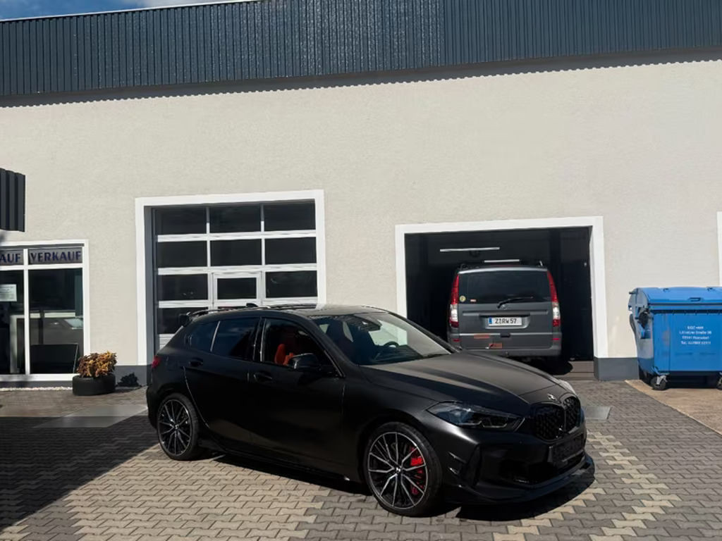 BMW 1 Serie 135 xDrive Sedan 135i
