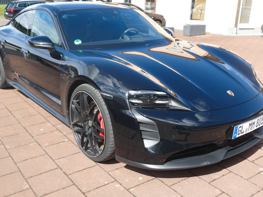 Porsche Taycan