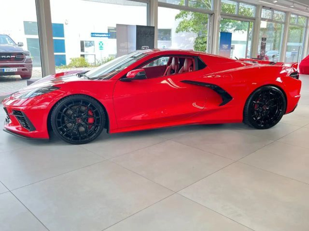 Corvette C8