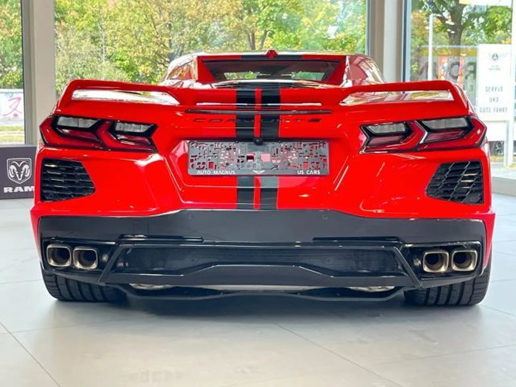 Corvette C8