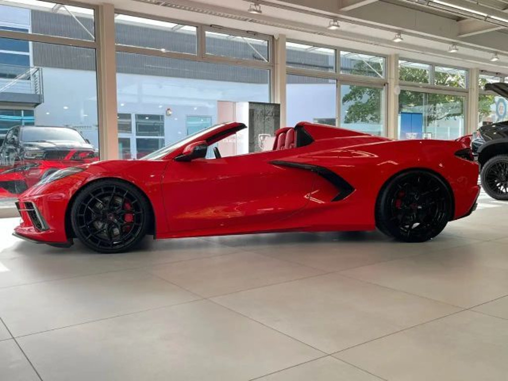 Corvette C8