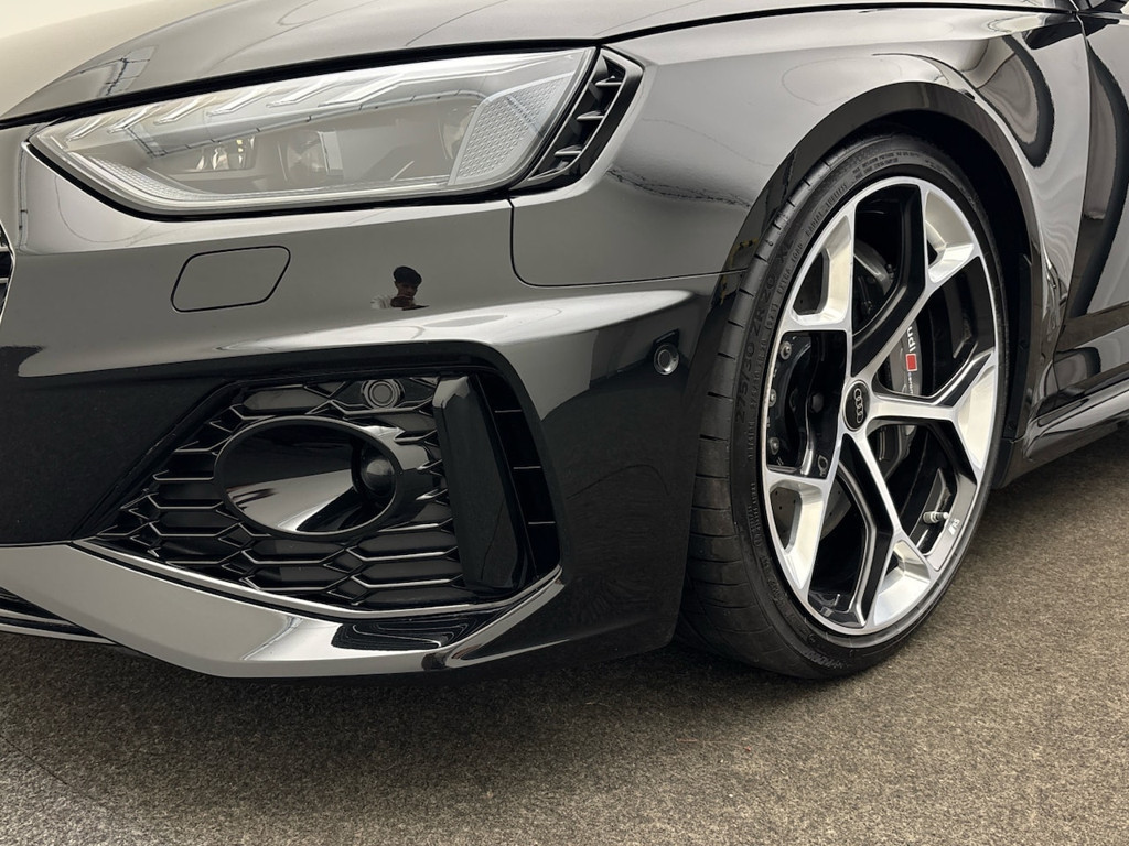 Audi RS4