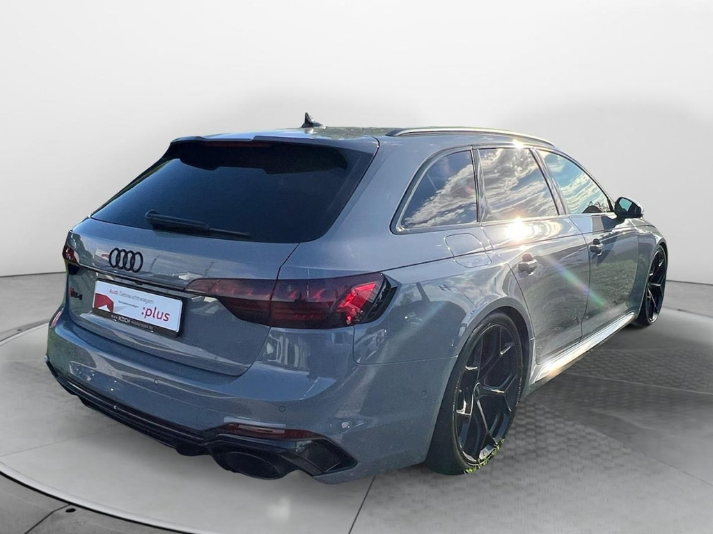 Audi RS4