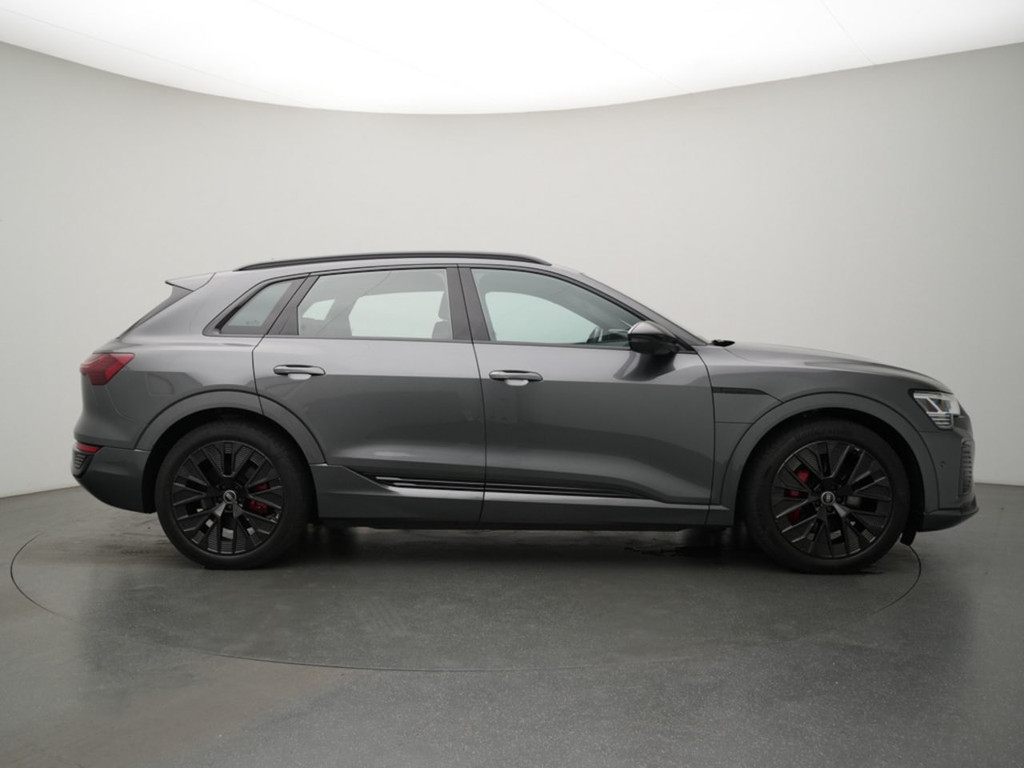 Audi Q8 e-tron Quattro S-Line 50