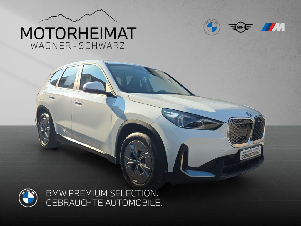 BMW iX1