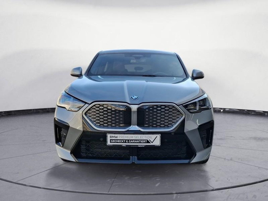 BMW iX2