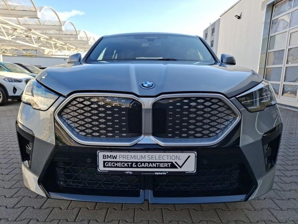 BMW iX2