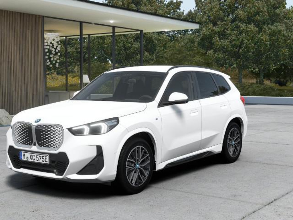 BMW iX1 xDrive30