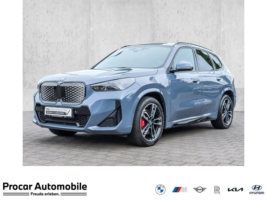 BMW iX1 xDrive30