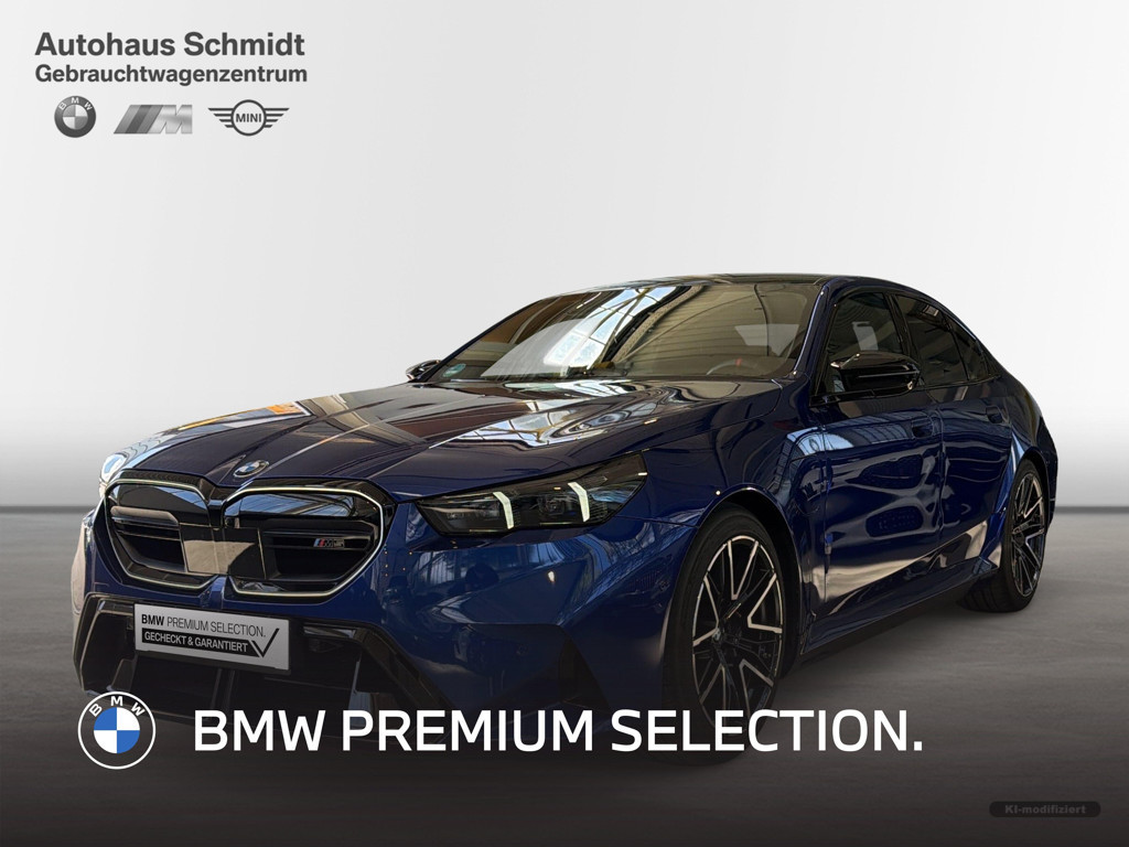 BMW M5 Sedan