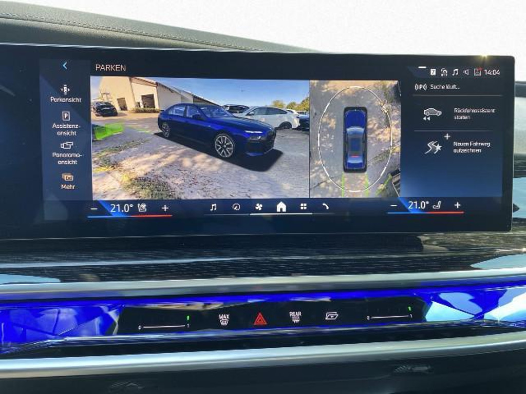 BMW i7