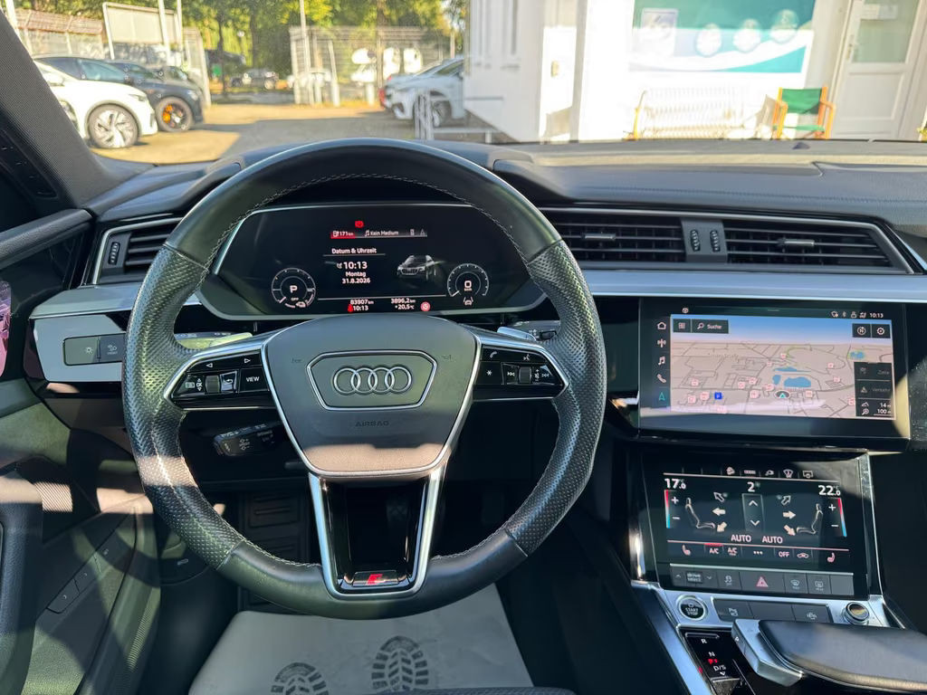 Audi e-tron