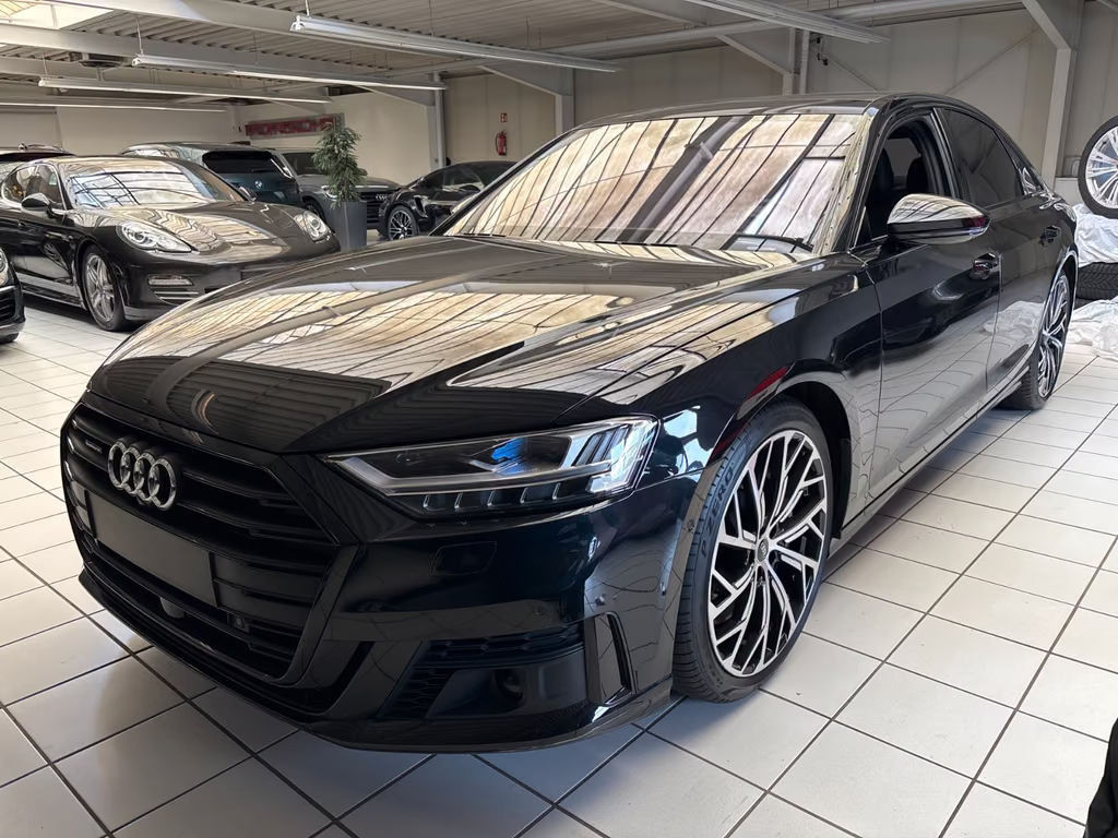 Audi A8 Quattro