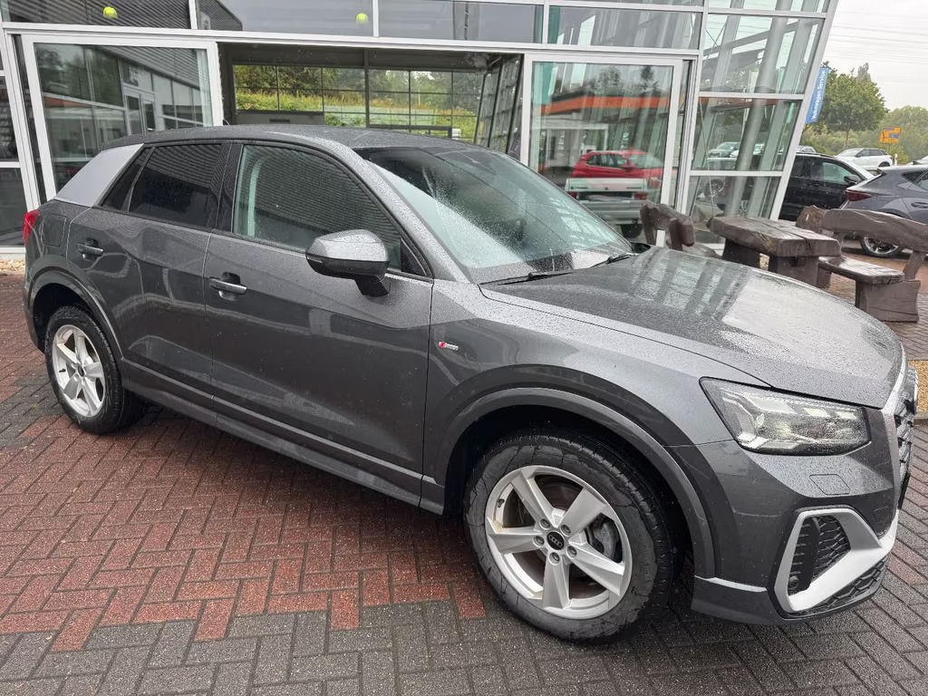 Audi Q2 S-Line 1.5 TFSI