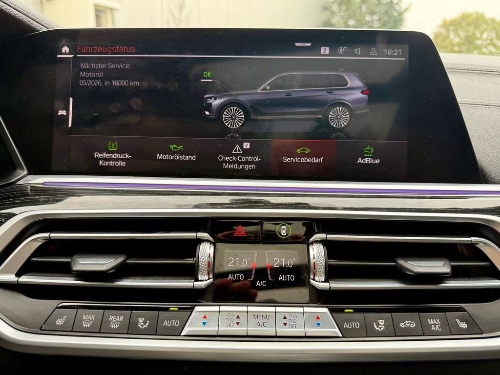 BMW X7