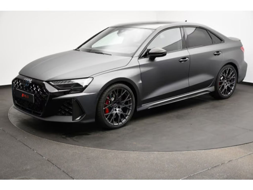 Audi RS3 Sedan Quattro S-Tronic