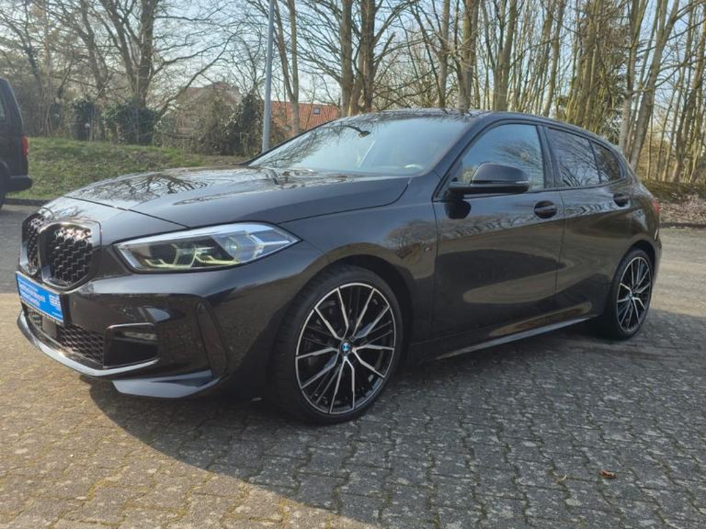 BMW 1 Serie 118 M-Sport Sedan 118i
