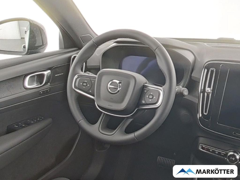 Volvo EX40