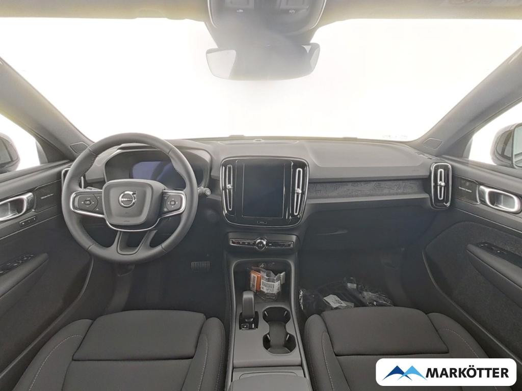 Volvo EX40