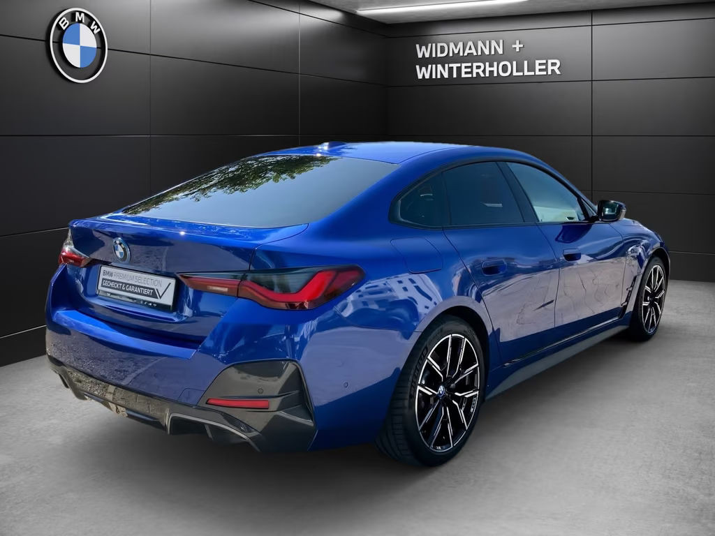 BMW i4
