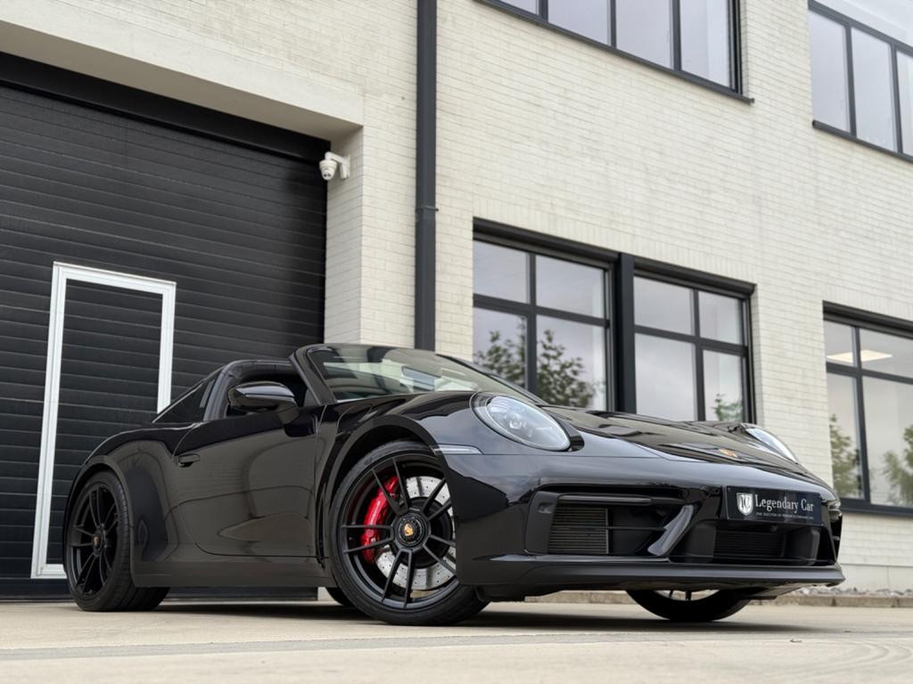 Porsche 911 GTS 4 992 Cabriolet Targa