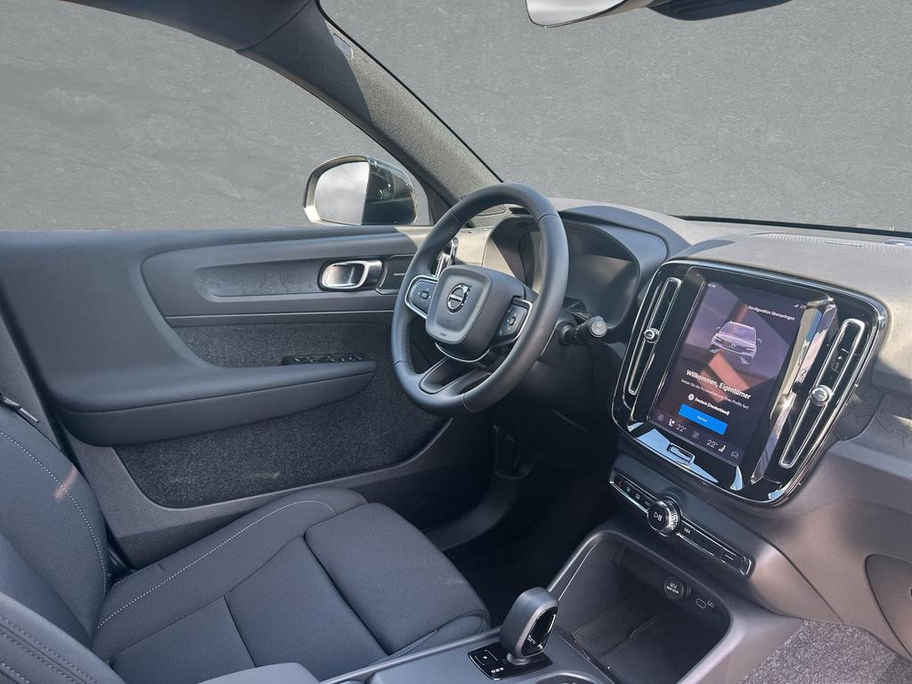 Volvo EX40
