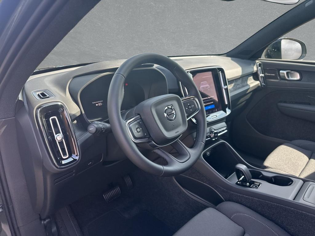 Volvo EX40